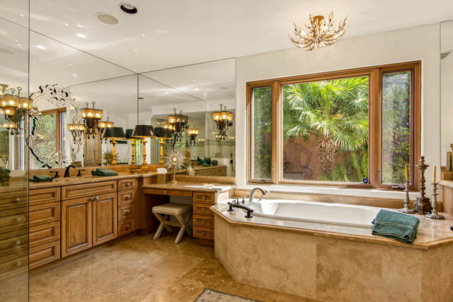 252 Camino Sur, Palm Springs, CA 92262