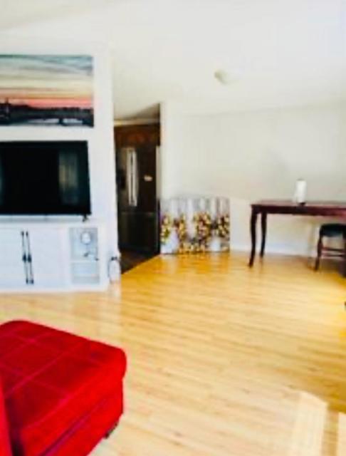 20 Russell Road, Salinas CA: https://media.crmls.org/mediaz/d61f0525-8137-470f-97c0-3d93afbfbbd6.jpg
