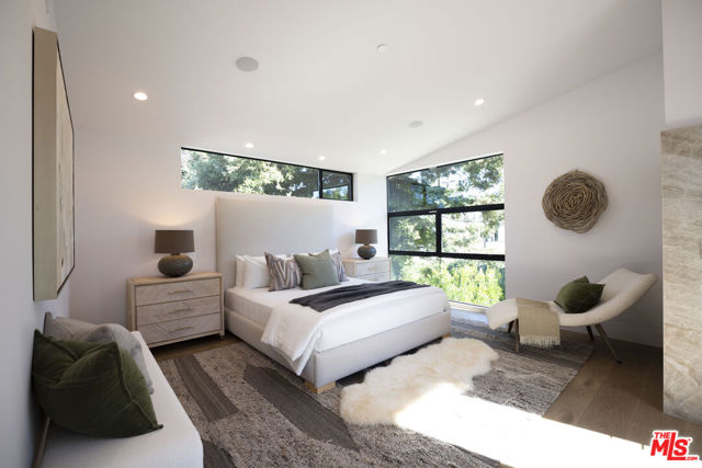 Image 24 of 44 For 3848 Vantage Avenue