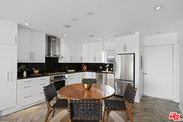 28711 Pacific Coast Highway, 18 photo 3