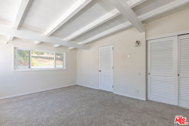25408 Malibu Road, Malibu CA: https://media.crmls.org/mediaz/d62093bb-223c-406a-bd6f-dbdc6fa822ad.jpg