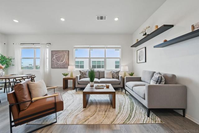 2054 Luzon Lane, Chula Vista CA: https://media.crmls.org/mediaz/d6218247-4636-4c02-b947-ff68269b6edd.jpg