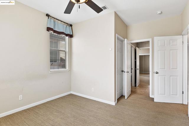 906 Natoma Ct, Discovery Bay CA: https://media.crmls.org/mediaz/d621d18c-67fb-4e0e-89ca-eb4d6ce21f61.jpg
