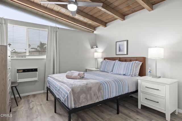1132 1142 Pittsfield Lane, Ventura CA: https://media.crmls.org/mediaz/d621ebf9-8f8b-4f38-ab9d-82ececdb33de.jpg