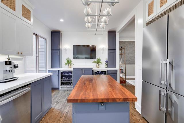 Image 4 of 42 For 2033 Leavenworth Street D