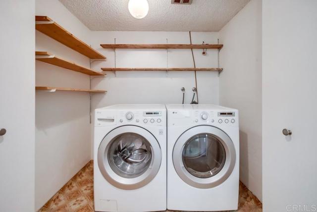 6032 Adobe Falls Rd, San Diego CA: https://media.crmls.org/mediaz/d622f6a1-cb7f-4f7f-9fee-0b3fe66c8903.jpg