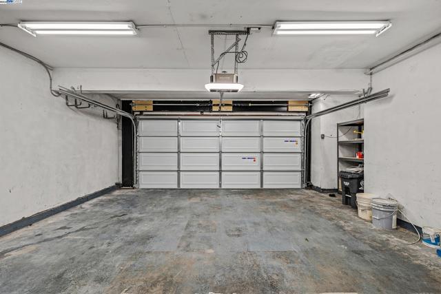 1014 Ironwood Rd, Alameda CA: https://media.crmls.org/mediaz/d622ff0c-4d4a-4c45-8838-b67a8c4feb1e.jpg