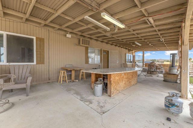 28300 Desert Charm Road, Desert Hot Springs CA: https://media.crmls.org/mediaz/d623fea9-8e08-4087-86e8-394c6ac24d84.jpg