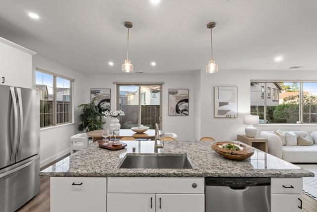 355 Crestview Circle, Daly City CA: https://media.crmls.org/mediaz/d6248973-1881-4f56-9f55-2dfac1d1301c.jpg