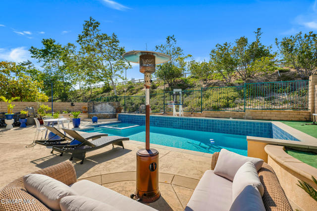 1877 Seasons Street, Simi Valley CA: https://media.crmls.org/mediaz/d624adb9-11c5-49b2-bc53-5b23f1908d7d.jpg