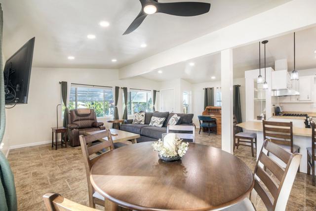 Detail Gallery Image 14 of 34 For 18218 Paradise Mountain Rd Spc 211 #LOT 211,  Valley Center,  CA 92082 - 2 Beds | 2 Baths