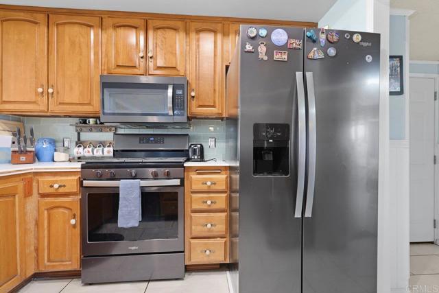 7001 Lemonwood Ln, Lemon Grove CA: https://media.crmls.org/mediaz/d62570ac-e737-4773-878b-653205342341.jpg