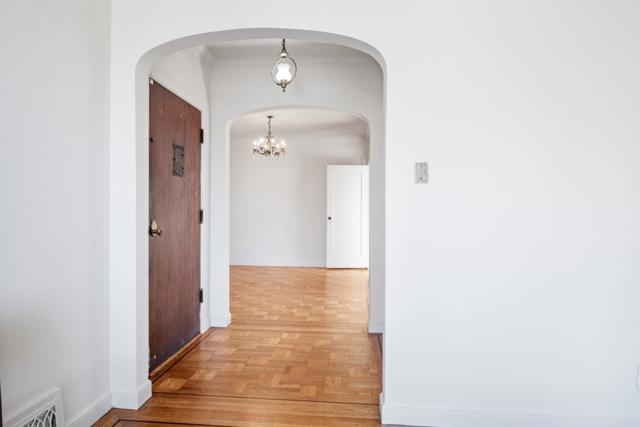 1615 La Salle Avenue, San Francisco CA: https://media.crmls.org/mediaz/d625be95-f01b-49bf-94db-91c9e05fe005.jpg