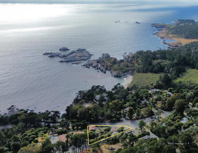 29251 Highway 1, Carmel CA: https://media.crmls.org/mediaz/d6260be1-b39d-4860-a8bb-f6618d5abead.jpg