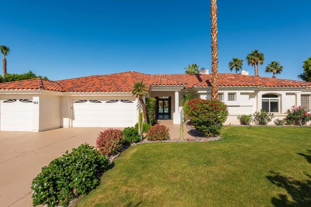 35010 Vista Del Ladero, Rancho Mirage CA: https://media.crmls.org/mediaz/d62629bd-0f79-42a6-b9c3-264e8411b7e4.jpg