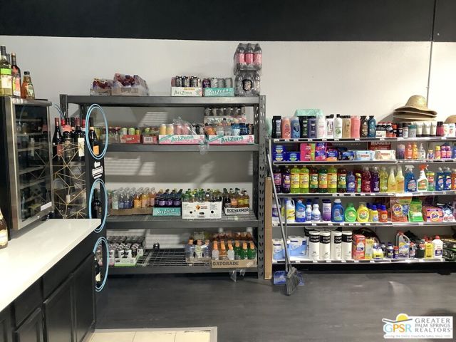 19345 Indian Canyon, Palm Springs CA: https://media.crmls.org/mediaz/d627c639-ccef-4843-ad0b-1d69c70d249b.jpg