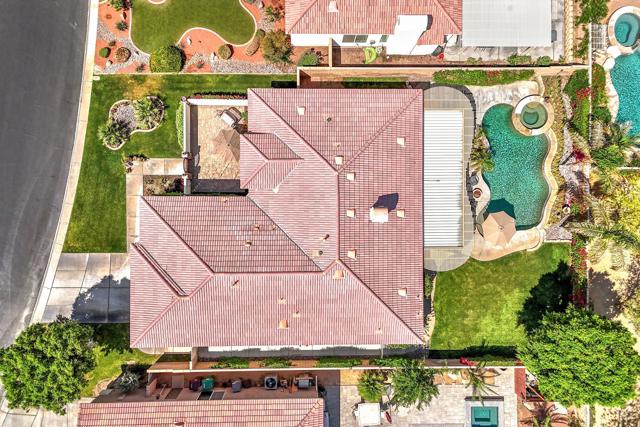 79976 Castille Drive, La Quinta CA: https://media.crmls.org/mediaz/d627cb8b-7975-43b0-be0c-eeccadcc3852.jpg