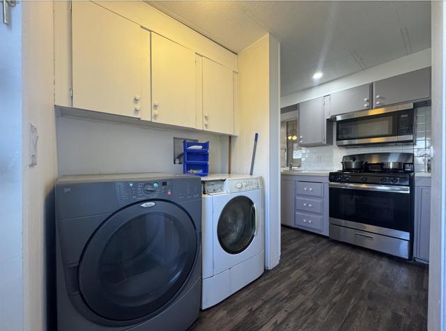 15500 Bubbling Wells Road, Desert Hot Springs CA: https://media.crmls.org/mediaz/d627f2fd-726e-4d13-9967-bb02daabe5d8.jpg