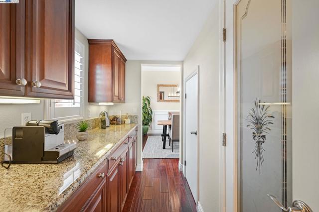 3712 Stonehenge Way, San Ramon CA: https://media.crmls.org/mediaz/d6287514-f40c-42a2-b8f0-3b9ae38769b0.jpg