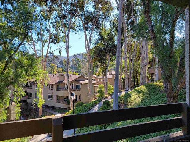 7336 Mission Dam Terrace, Santee CA: https://media.crmls.org/mediaz/d628e5ec-6e53-42fa-962b-648f4bdc479a.jpg