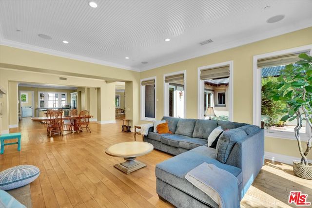 29734 Mulholland Highway, Agoura Hills CA: https://media.crmls.org/mediaz/d62944d2-3bf3-4f01-82c6-865a74faa22a.jpg