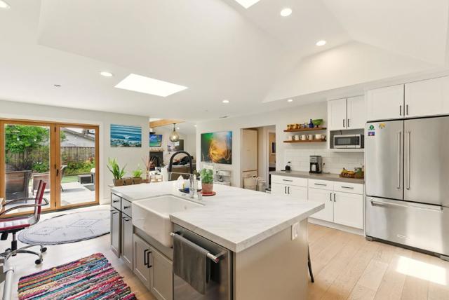 301 25th Avenue, Santa Cruz CA: https://media.crmls.org/mediaz/d6294b49-b9b0-4af9-8642-b6065d83b298.jpg