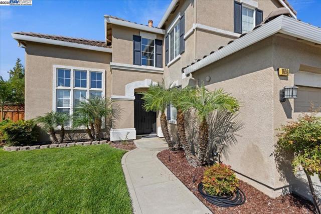 1699 Lodestone Rd, Livermore CA: https://media.crmls.org/mediaz/d62a5651-8033-4cd3-acdd-06e40893a7bd.jpg