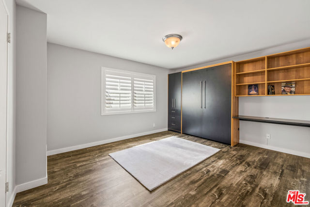 14506 Benefit Street, Sherman Oaks CA: https://media.crmls.org/mediaz/d62bc1d6-2c3c-4af7-80e1-2db5f94df43c.jpg