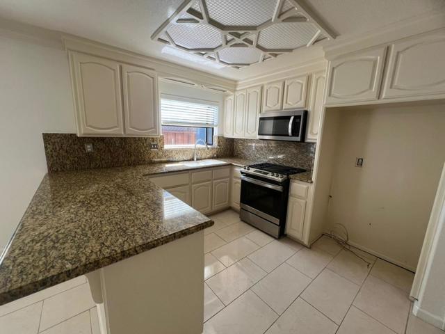 2488 Shilshone Circle, San Jose CA: https://media.crmls.org/mediaz/d62be224-3ea7-4da3-8d21-67e14ab80300.jpg
