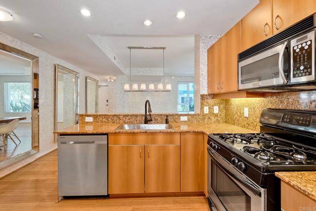 Detail Gallery Image 13 of 57 For 1545 State Street, San Diego,  CA 92101 - 2 Beds | 2 Baths
