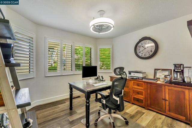 4467 Terra Granada Dr, Walnut Creek CA: https://media.crmls.org/mediaz/d62cb9fb-5c1d-4fdf-aa97-7441337a81f7.jpg