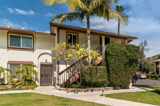 Detail Gallery Image 3 of 46 For 6410 Bell Bluff Ave, San Diego,  CA 92119 - 2 Beds | 1 Baths