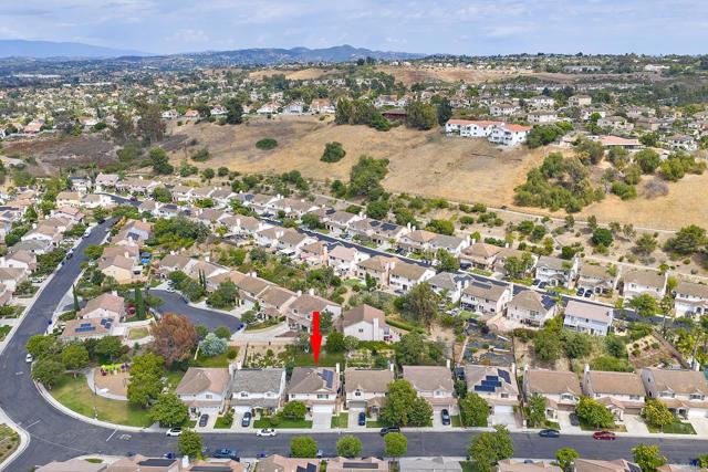 339 La Purisma Way, Oceanside CA: https://media.crmls.org/mediaz/d62e4cae-9fa0-465b-9056-a098d8e62d0a.jpg