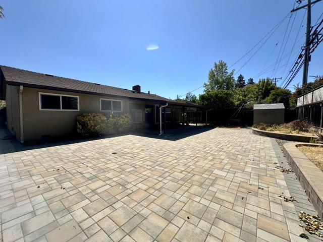 18480 Swarthmore Drive, Saratoga CA: https://media.crmls.org/mediaz/d62e81b6-e414-4be0-ba90-dfe3481d995d.jpg