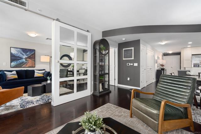 555 Front St., San Diego CA: https://media.crmls.org/mediaz/d62ec18c-9dc2-46a8-9599-667dc8627734.jpg