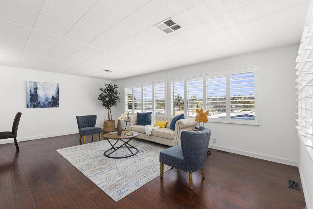 350 El Camino Real - photo 8