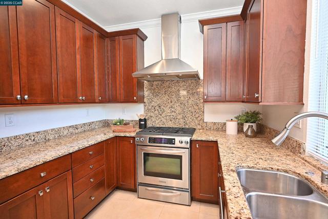 230 Triana Way, San Ramon CA: https://media.crmls.org/mediaz/d6304b99-bf26-4a29-98cd-ad18da596395.jpg