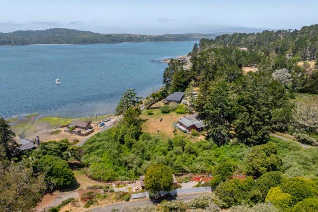 18050 Highway 1,  CA: https://media.crmls.org/mediaz/d6312bf3-2385-4b7f-9436-29d809f97eae.jpg