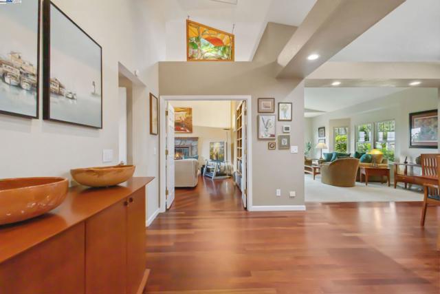 3565 Star Ridge Rd, Hayward CA: https://media.crmls.org/mediaz/d6312fe8-702f-49fe-bcaa-f8570f9969c7.jpg