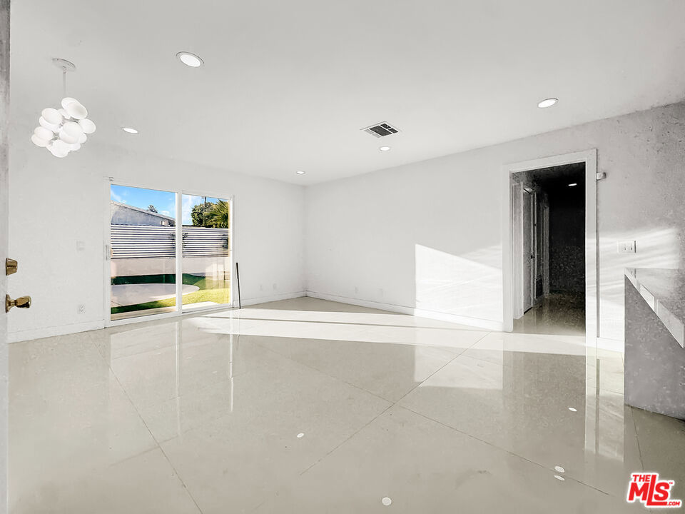 MLS #25617087 image #25