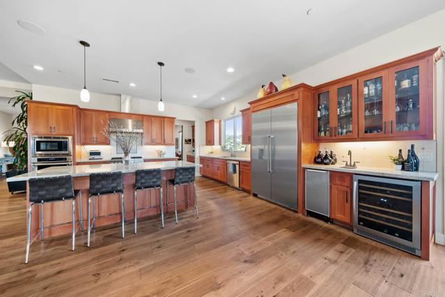 13495 Del Poniente Road, Poway CA: https://media.crmls.org/mediaz/d6322823-50af-4d22-9d7a-71c94a633069.jpg