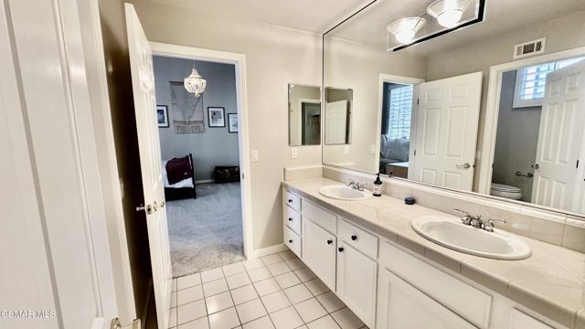 1658 Bushgrove Court, Lake Sherwood CA: https://media.crmls.org/mediaz/d6325531-2cfa-4cd4-8d03-c5930fe6d5a4.jpg