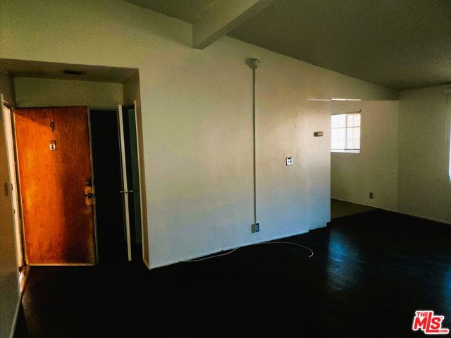 6538 Sepulveda Boulevard, Van Nuys CA: https://media.crmls.org/mediaz/d6333650-082d-4199-97c4-40e8c23bf1f8.jpg