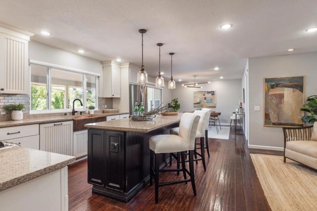 27465 Loma Del Rey, Carmel Valley CA: https://media.crmls.org/mediaz/d633c85b-6b4e-4a8d-b56f-ab0163fa29e1.jpg