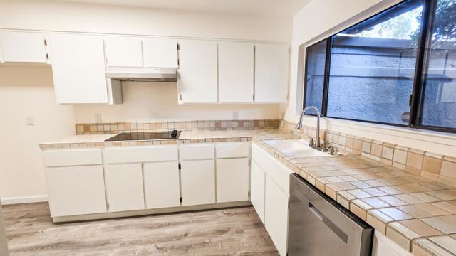 65 Montsalas Drive, Monterey CA: https://media.crmls.org/mediaz/d634803f-e51d-4b77-bfbe-d9f4f5178931.jpg