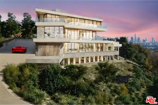 1510 N Tigertail Road, Los Angeles CA: https://media.crmls.org/mediaz/d6348977-d37c-4897-be71-e055231178c3.jpg