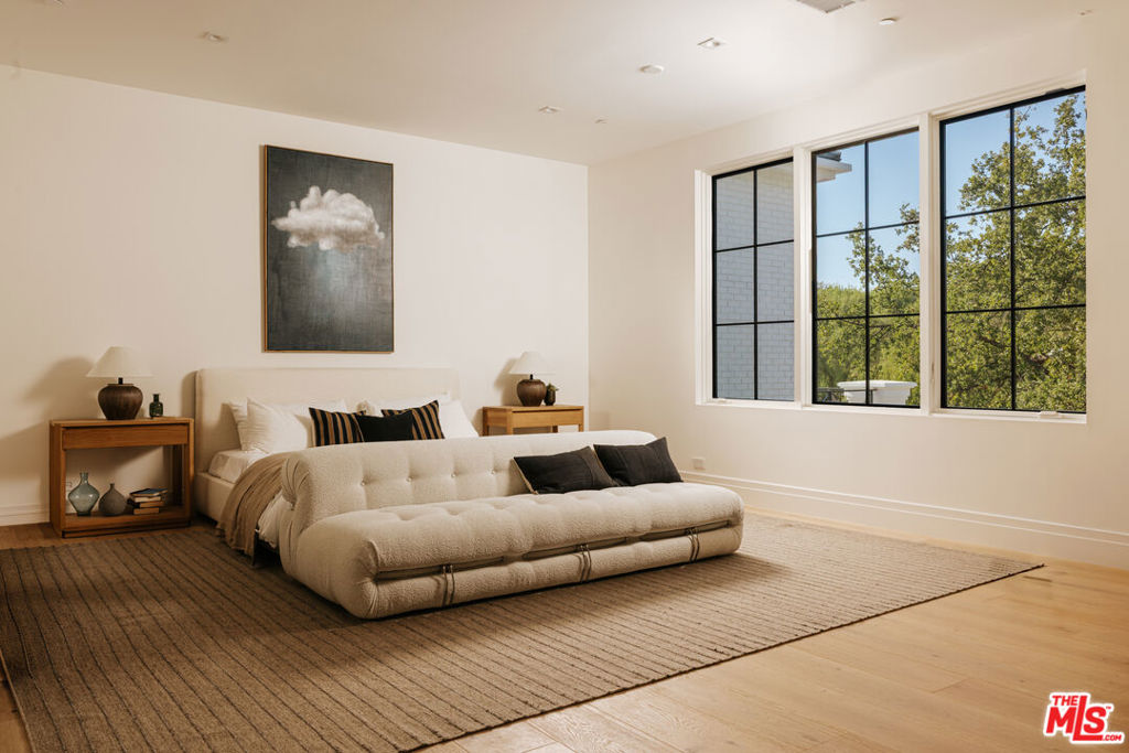 MLS #26867065 image #18