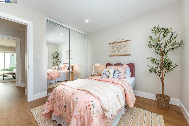 Image 46 of 54 For 32996 Soquel St