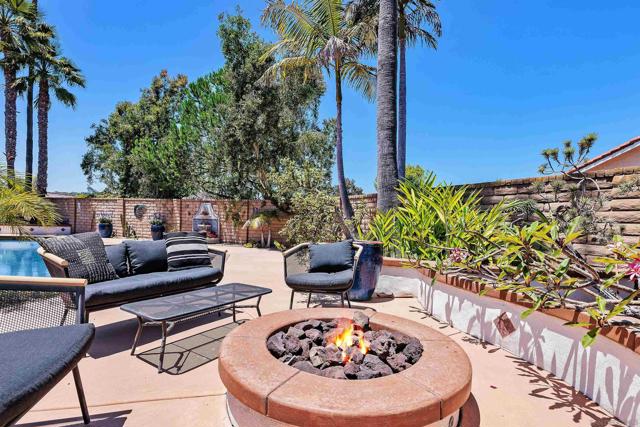 13074 Maritime, San Diego CA: https://media.crmls.org/mediaz/d63630f2-9338-4ca6-b8ec-c0e0fd6c5b31.jpg