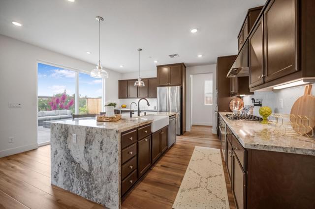 7101 Hakkan Drive, Gilroy CA: https://media.crmls.org/mediaz/d636b054-f1af-4aa1-b5c7-a4b5be70868c.jpg